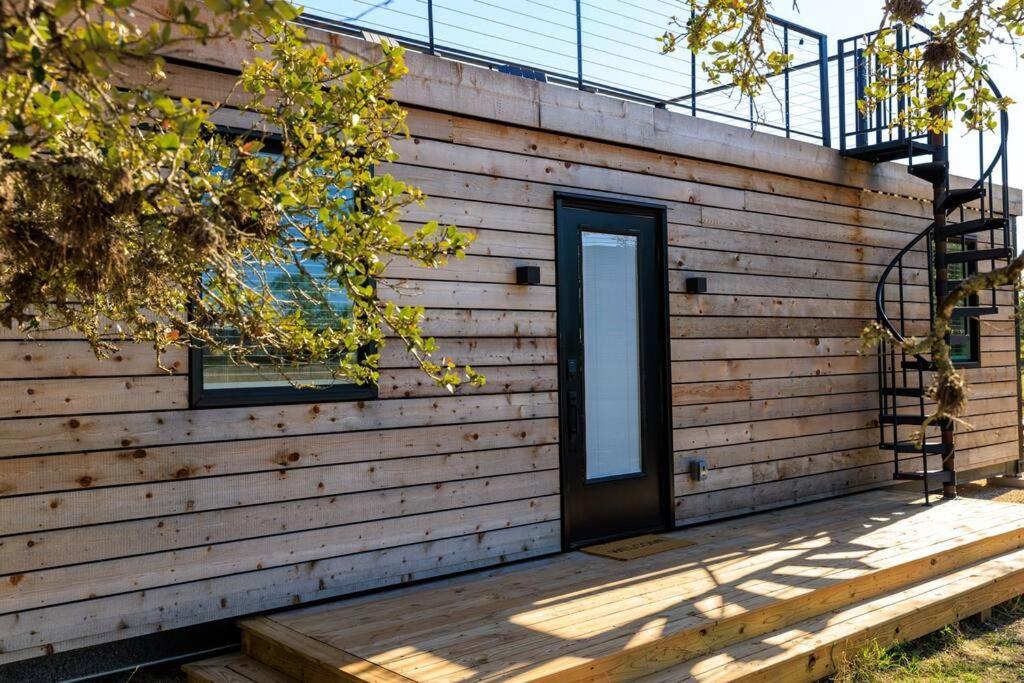 New! The Texas Longhorn-Luxury Container Home Fredericksburg Bagian luar foto