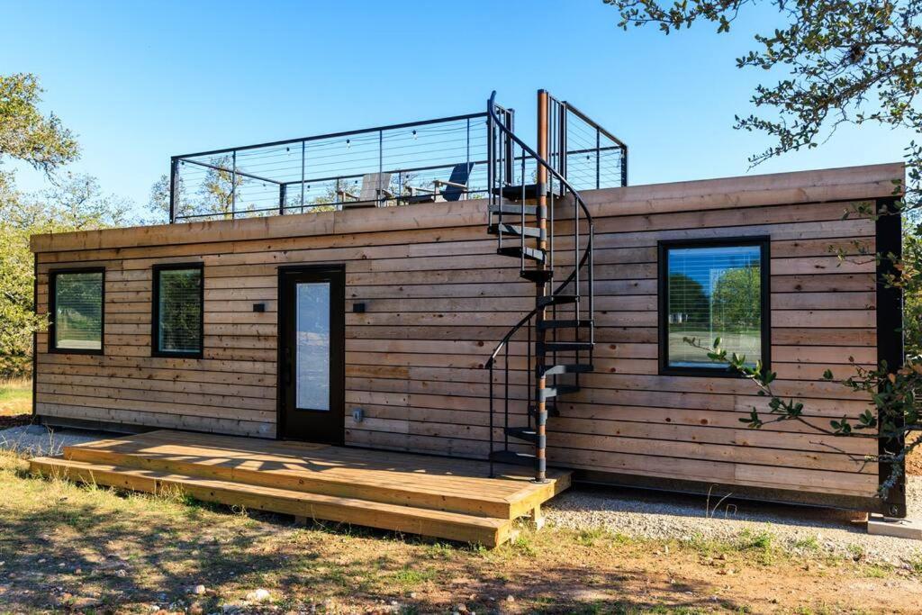 New! The Texas Longhorn-Luxury Container Home Fredericksburg Bagian luar foto