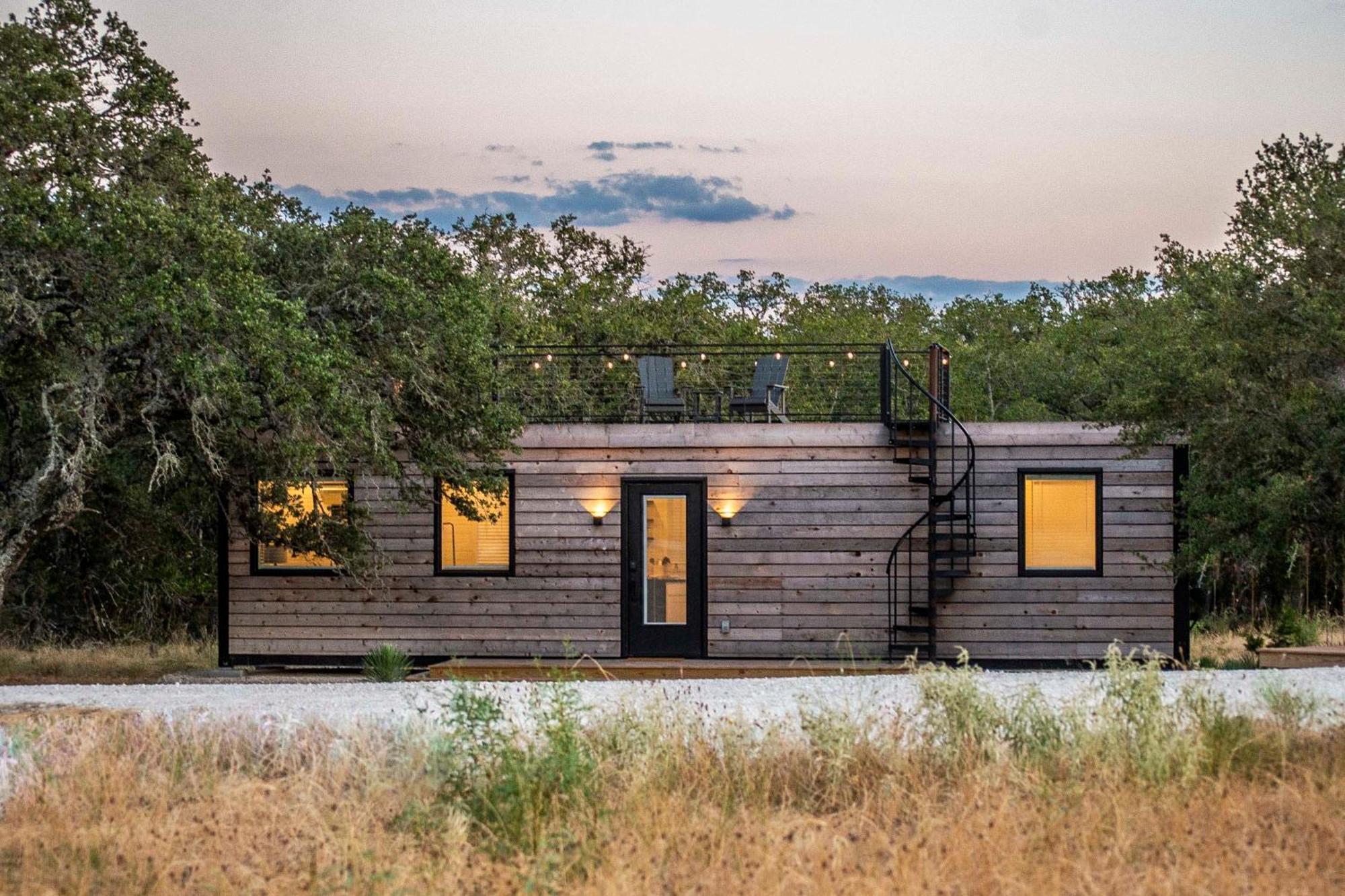New! The Texas Longhorn-Luxury Container Home Fredericksburg Bagian luar foto